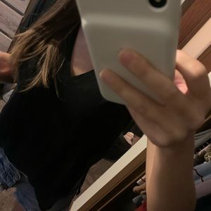 Lush black pocket vneck